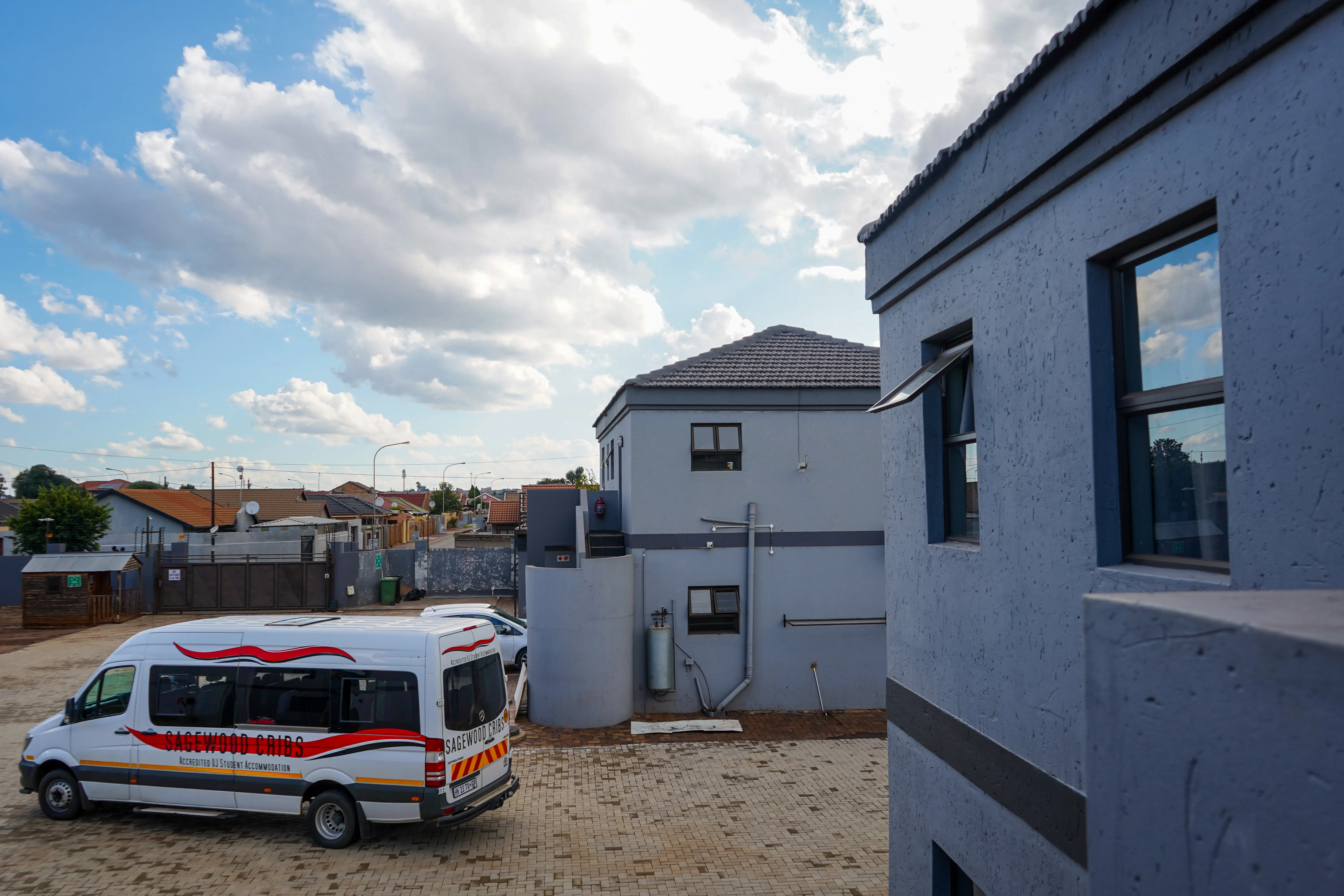 Property thumbnail 9